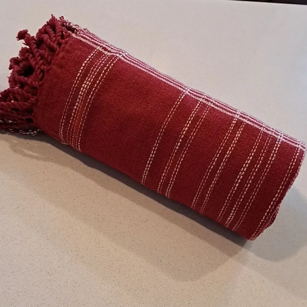 Pottery Barn Watson Plaid Table Throw Red White Cotton Fringe Holiday Table